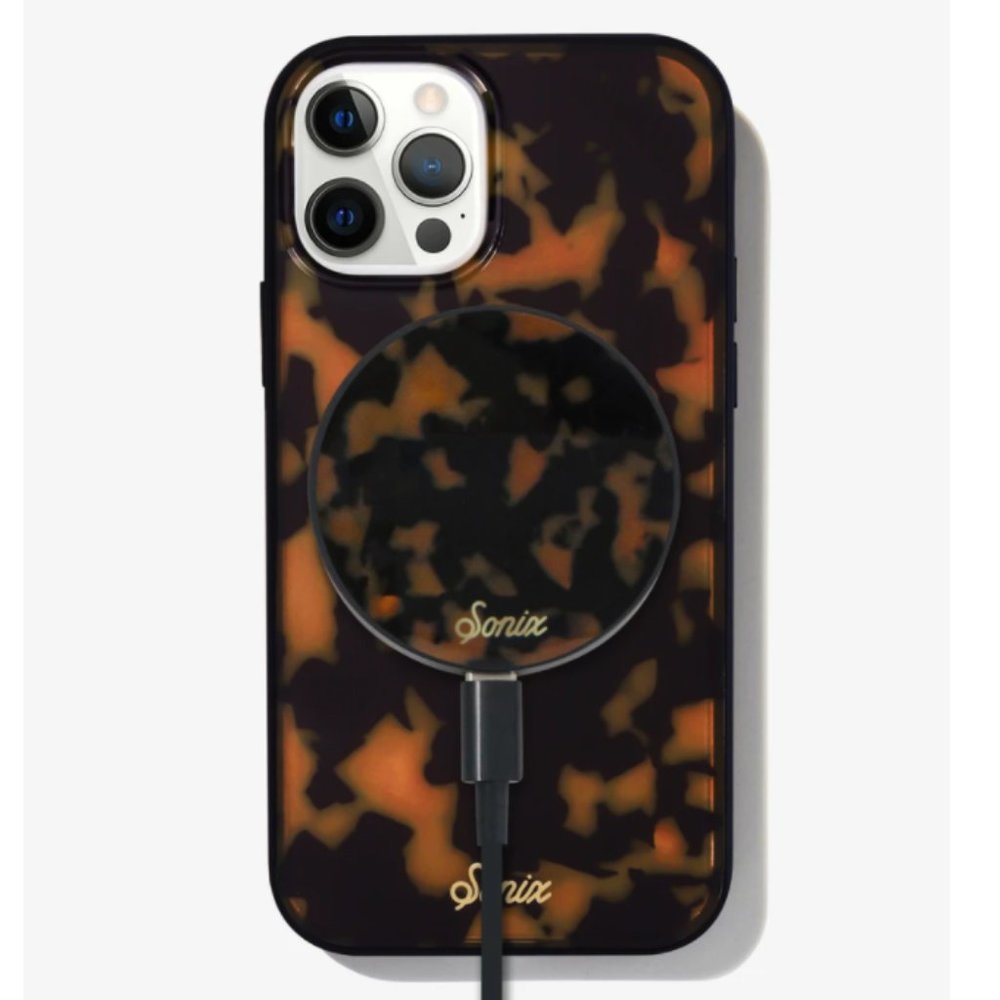 Sonix - Brown Tort 11 Pro Max Case & Charger